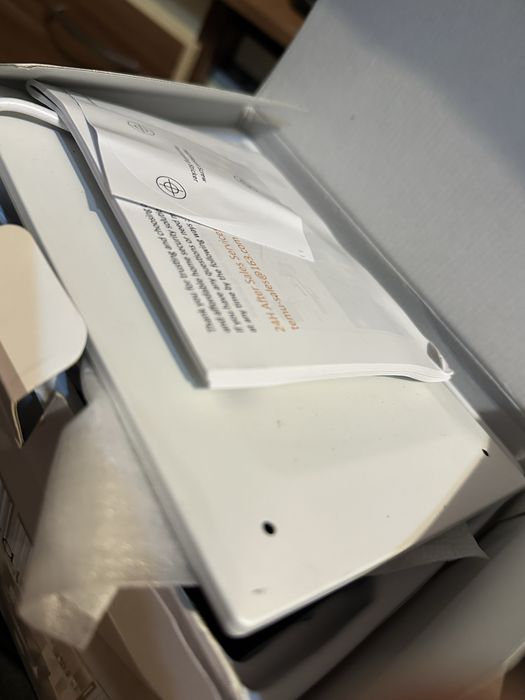 Camera smart cu panou solar.