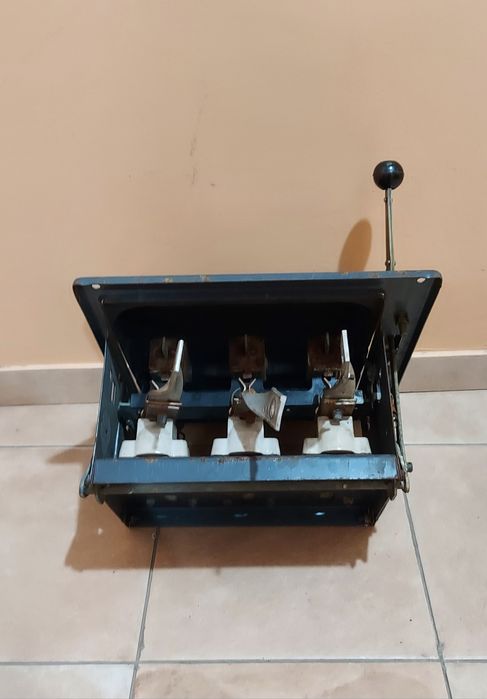 Электрический рубильник ссср