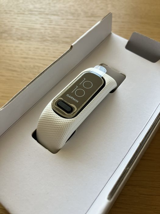 Смарт Гривна Garmin Vivosmart 5