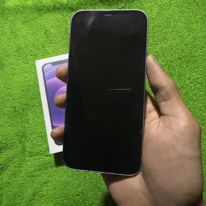 Iphone 12 128 ideal holatda