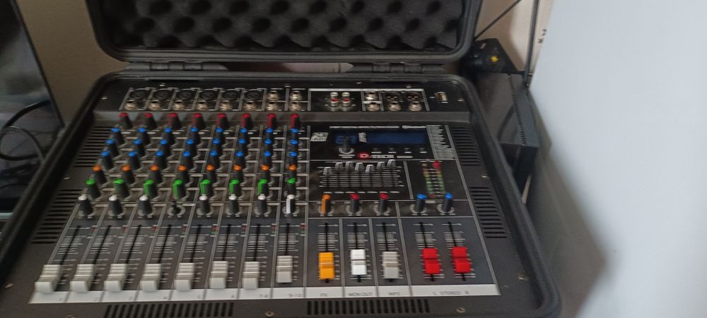 Продам Акустику  хороший звук