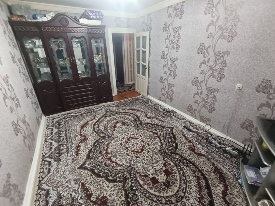 Срочно продаётся 2х комнатная квартира 2 этаж Вокзал середина