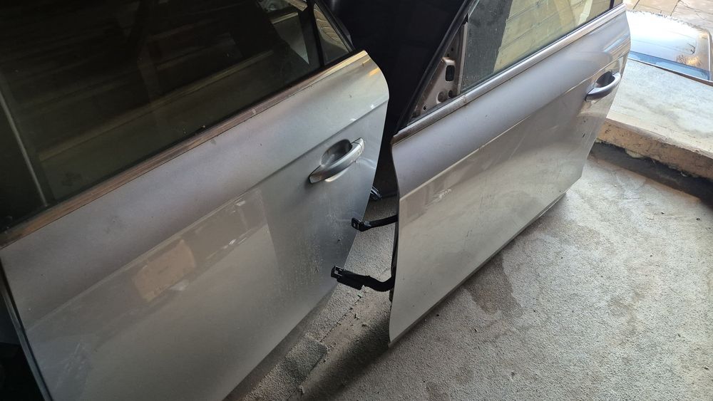 Usa spate stanga audi a4 b8 berlina