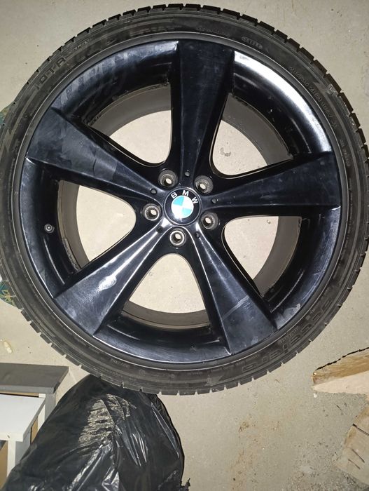 285/35R21   325/30R21 108W BMW E70