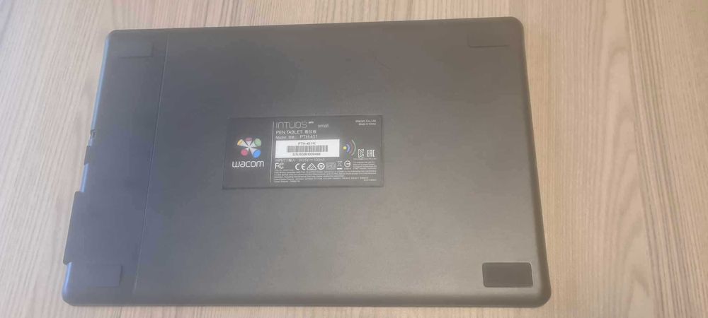 Графичен таблет Wacom Intous PTH-451