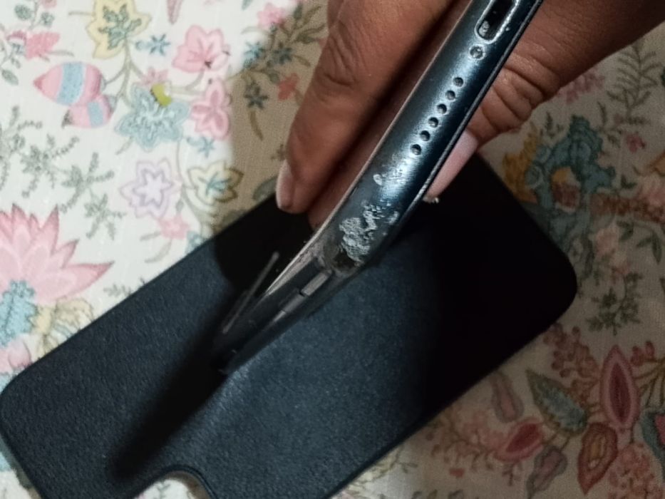 iPhone 11 128 гб 100%