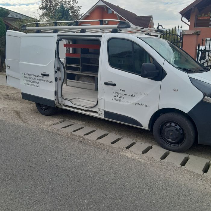 Se vinde  Renault Trafic