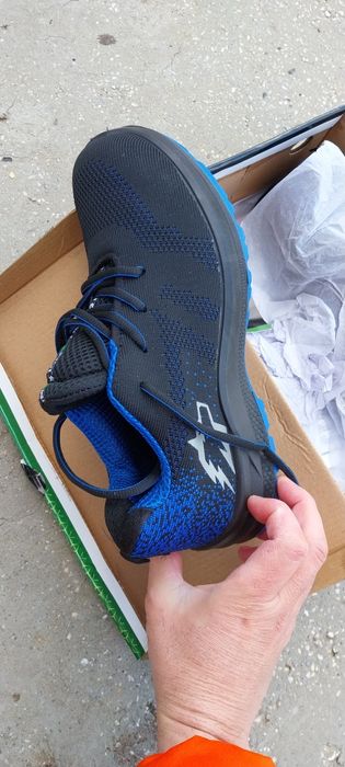 Работни обувки В WOLF номер 40