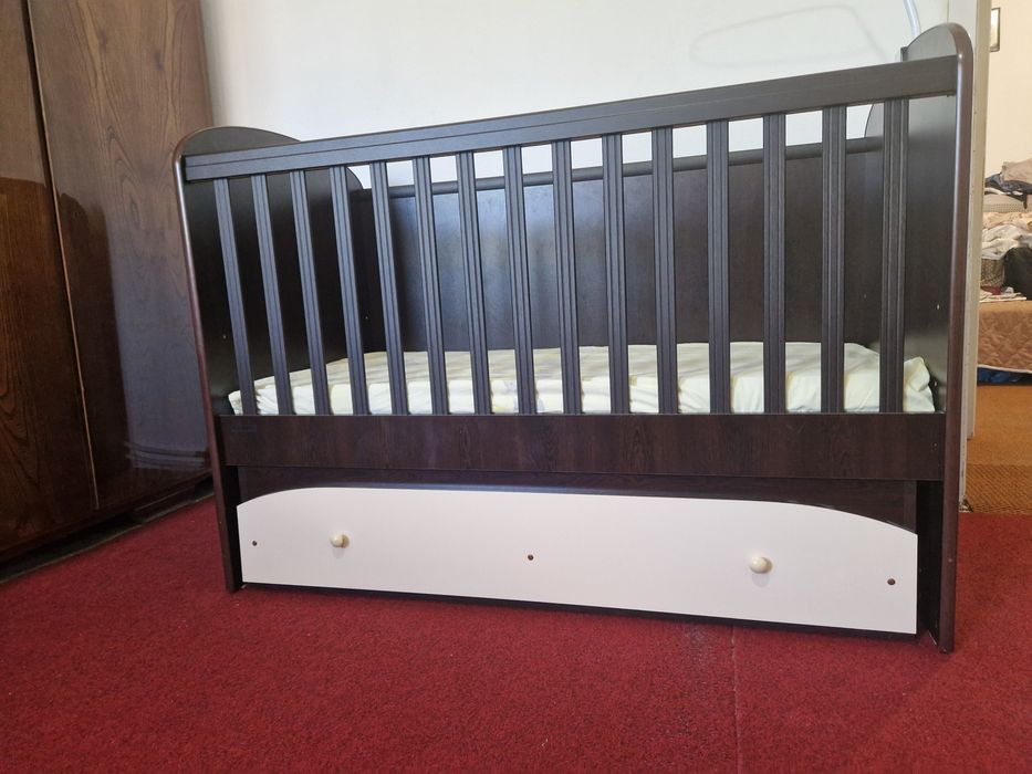 Детска дървена кошара