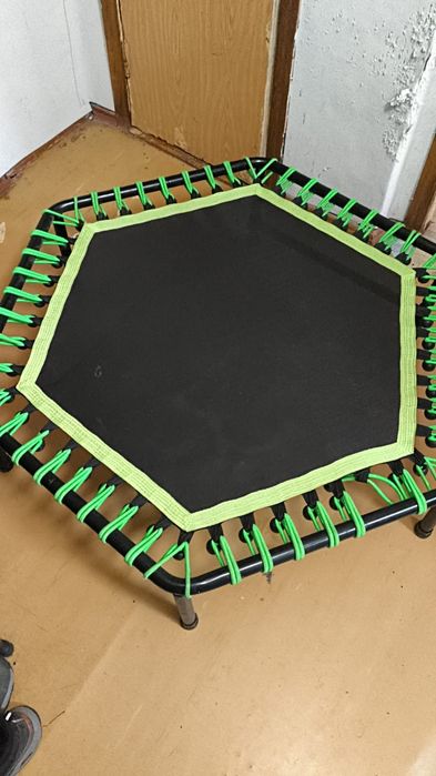 Фитнес-батут для джампинга