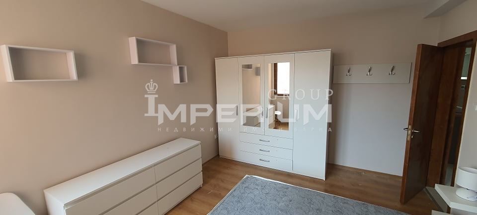 Двустаен обзаведен апартамент под наем в Затворен комплекс в кв. Бриз