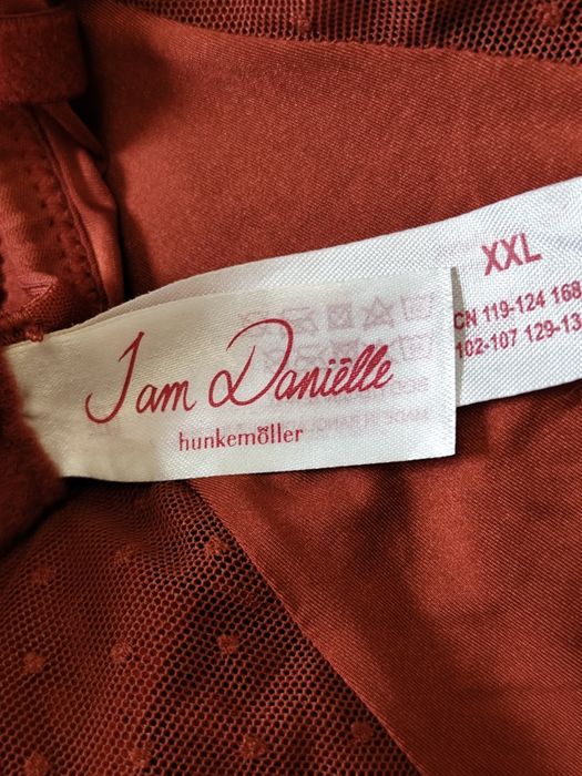 I AM Danielle body XXL