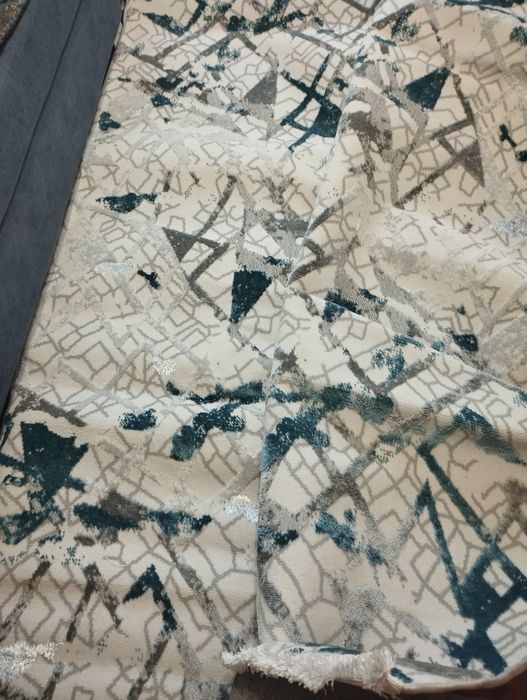 Ковёр новый 200*300