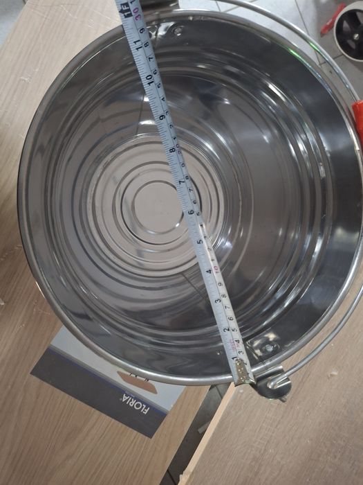 Galeata Inox 10L cu maner Pt Dama sau barbat