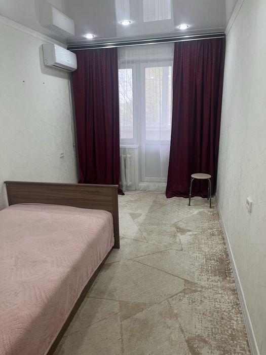 Сдам двух ком кв находиться по Б-Момышулы  .