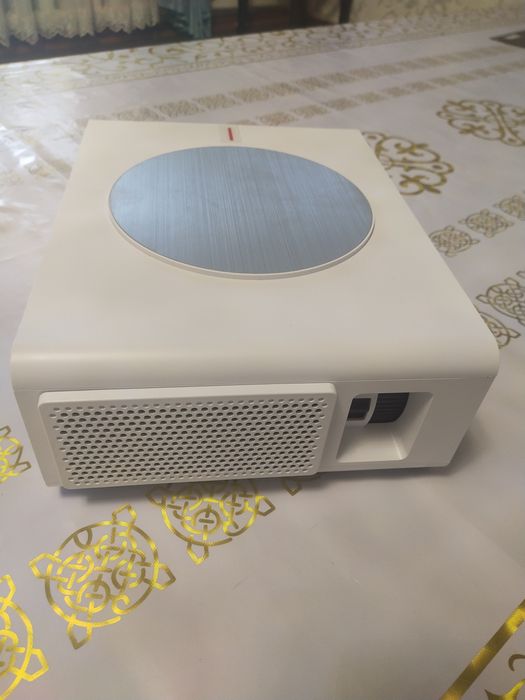 Яркий проектор TouYinger  с андройд 9