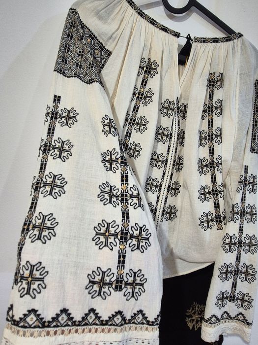 Costum popular vechi 100 de ani