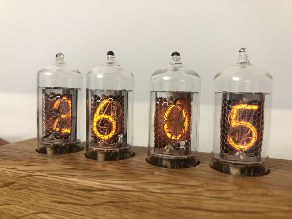Ceas Nixie stejar cu tuburi germane z570m Bucuresti Sectorul 2 • OLX.ro