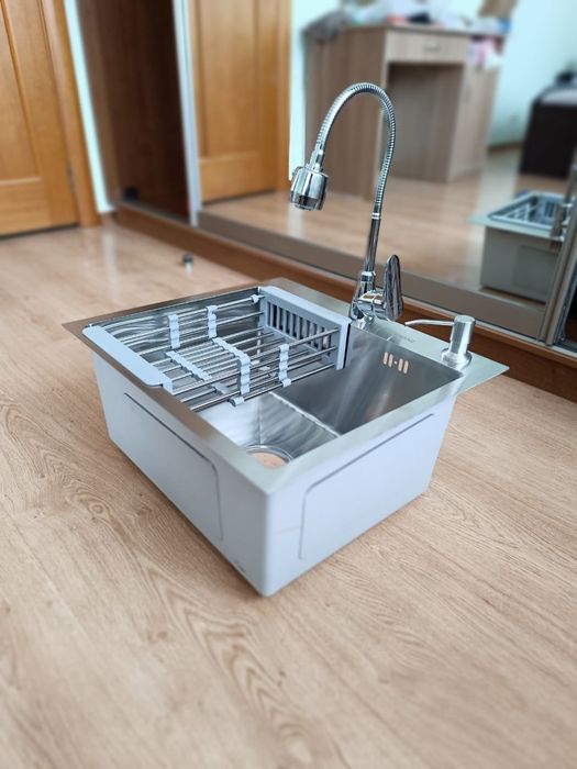 Кухонная мойка 60*45