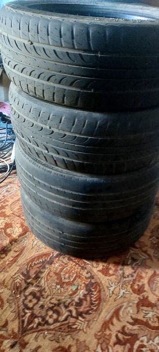 Продам резину летнию
