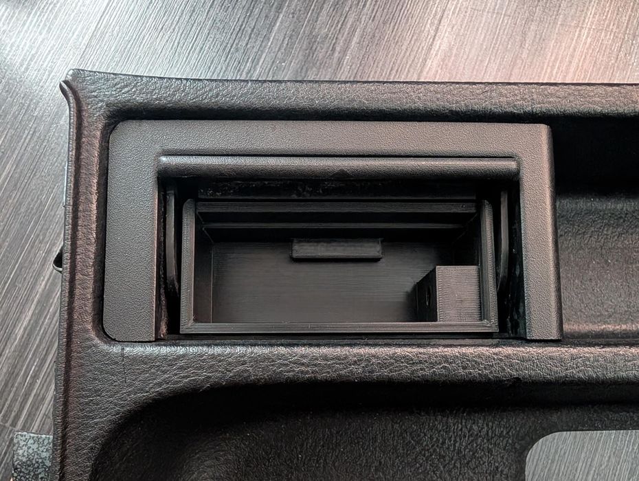 BMW E36 - аксесоари, поставки за чаши, къпхолдъри и др.