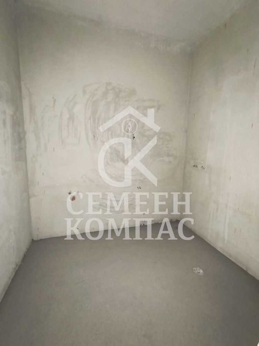 Продава се Тристаен апартамент в Пловдив, Остромила - 110 кв.м за 668 €/кв.м - Снимка #9