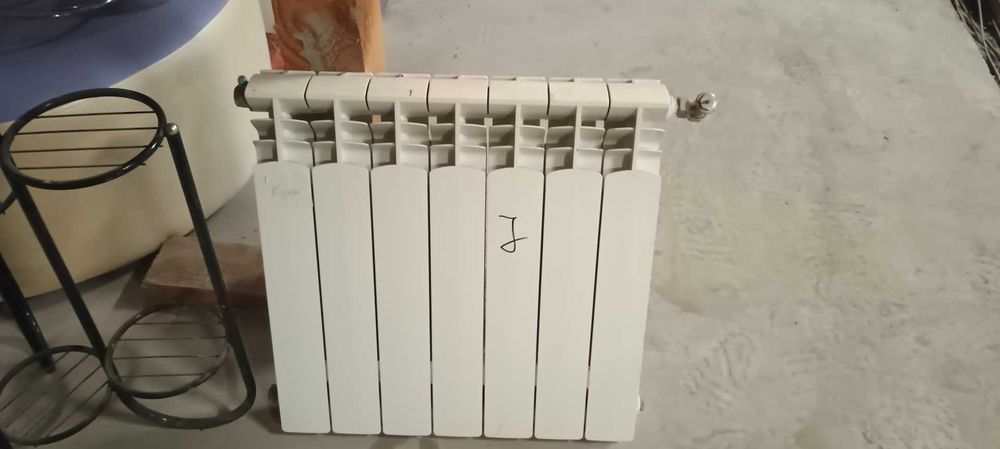 Продавам алуминиеви радиатори за парно - запазени