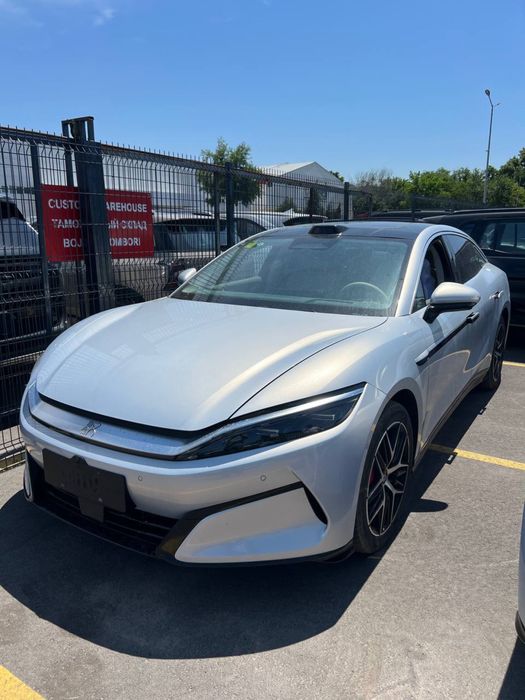 BYD HAN L ELEKTRO 2025 yil 2.7 sikund dual mator