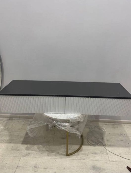 Туалетный столик в отличном состоянии