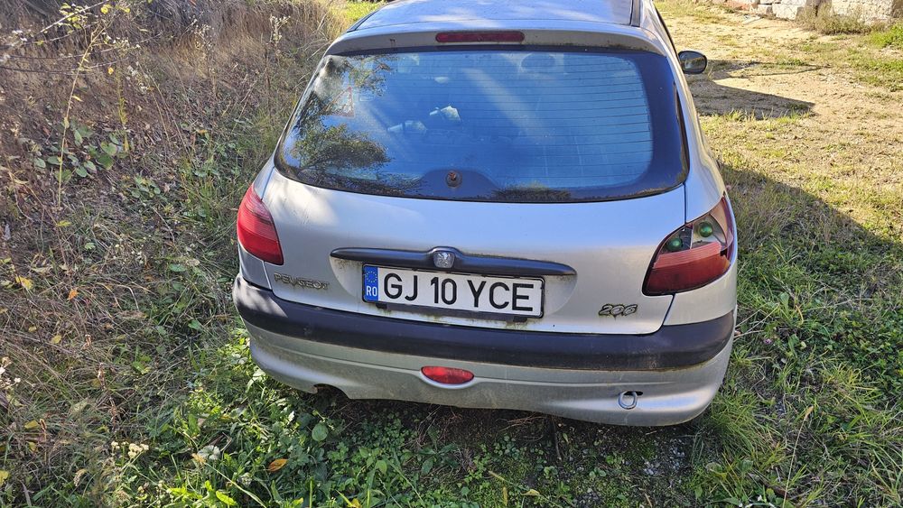 Peugot 2006  1.4 benzina