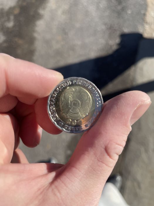 80 жылдык, 200 тг 1 шт