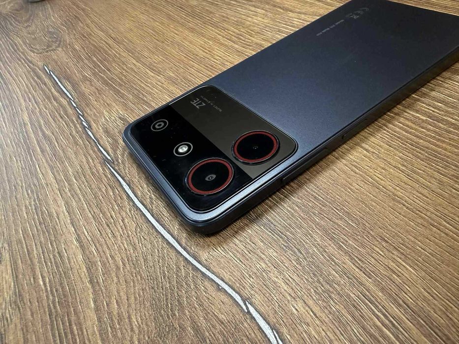 Продавам ZTE Blade 54