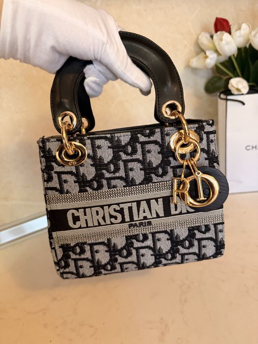 Дамска чанта Lady Dior mini