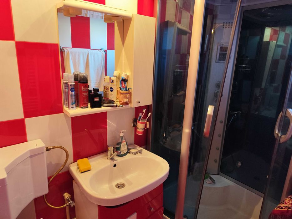 Vând apartament 2 camere