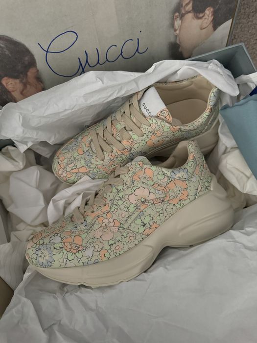 Gucci sneackers 35