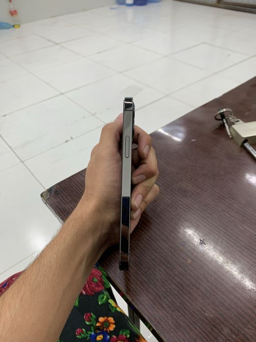 Srochna iPhone 12 pro