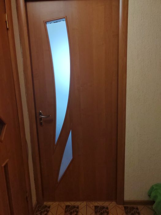 Продам двери межкомнатнве