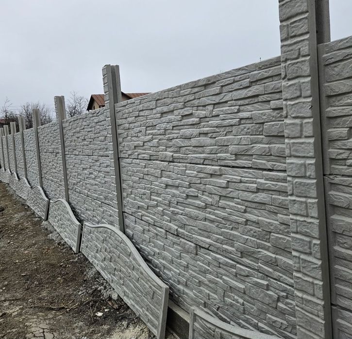 Garduri placi beton