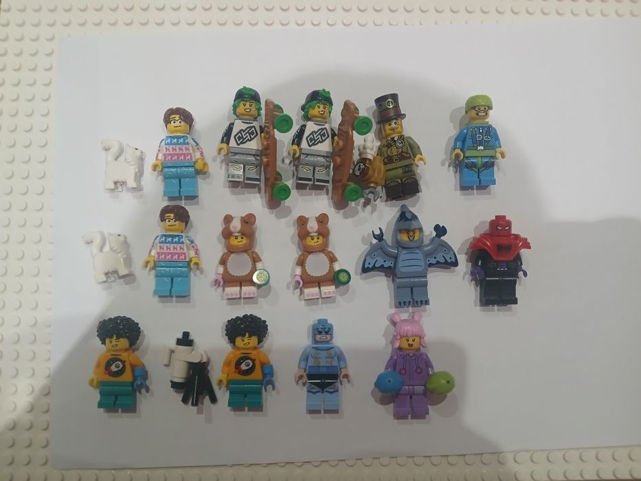 Много лего фигурки