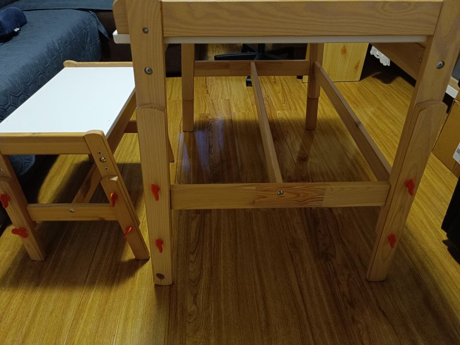 Birou și băncuță reglabile Ikea