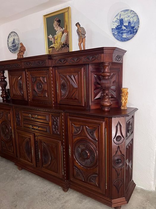 Bufet , comodă din lemn masiv de Mahon