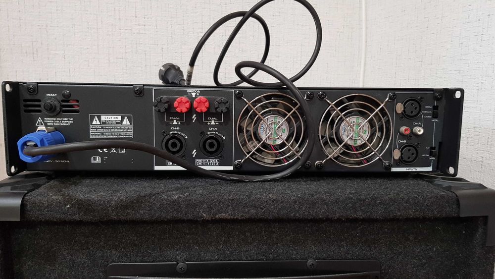 Усилвател ZEUS II H-1800 - работещ