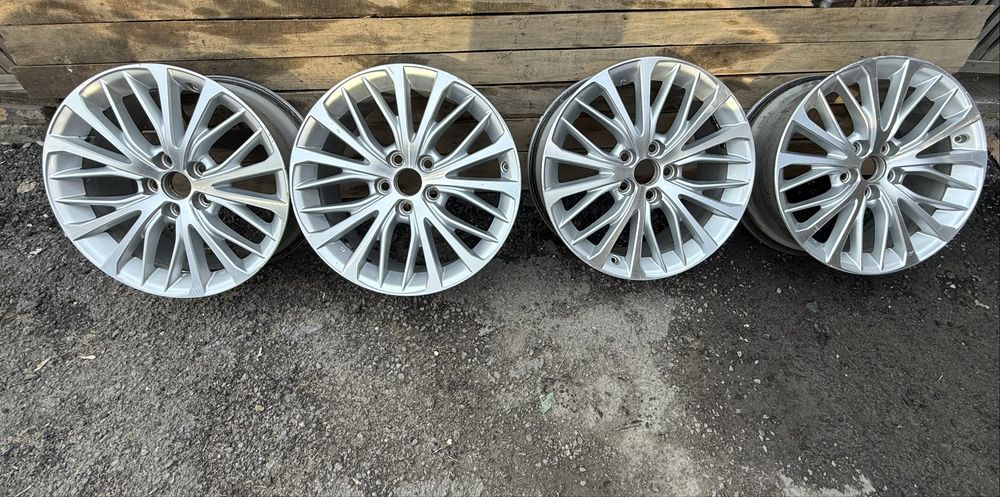 Титановые Диски от Toyota Camry 70 r18 оригинал