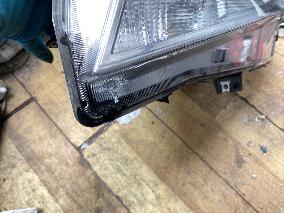 Far Suzuki Vitara facelift 2022 - 2024 faruri stanga dreapta led