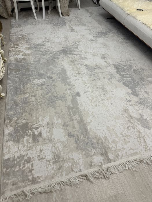 Турецкий ковёр в отличном состоянии