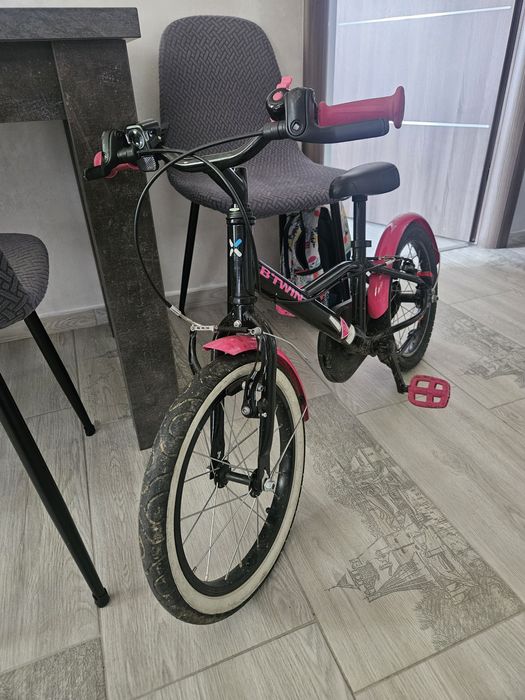 Bicileta btwin pe 16'