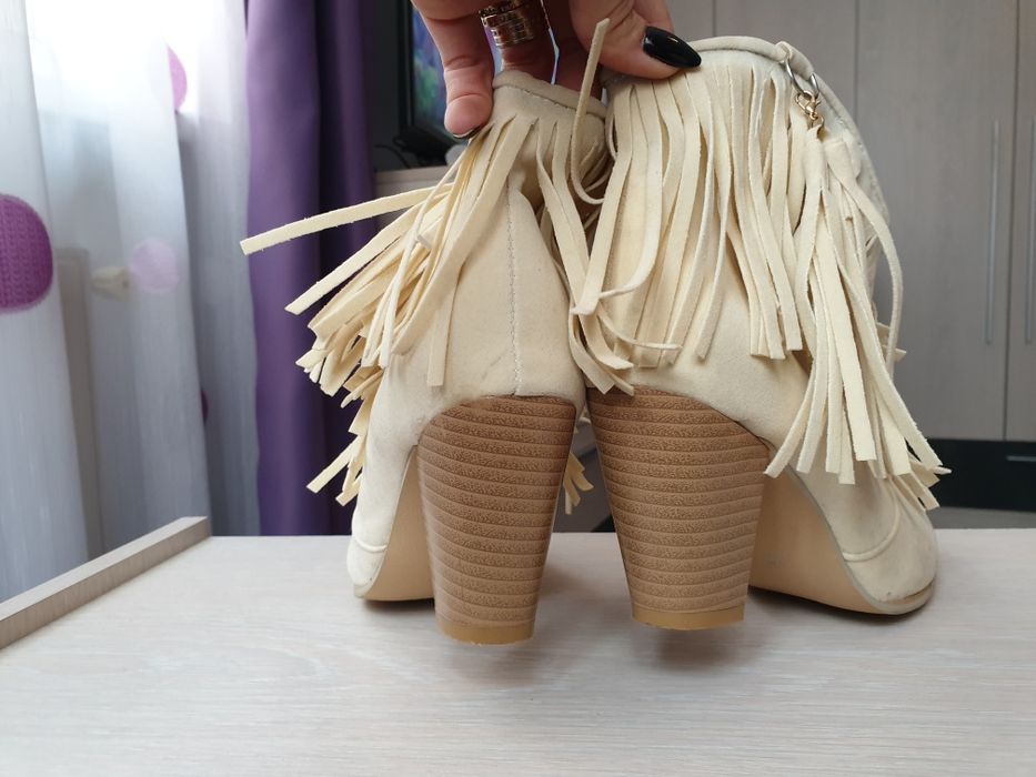 Botine marimea 38