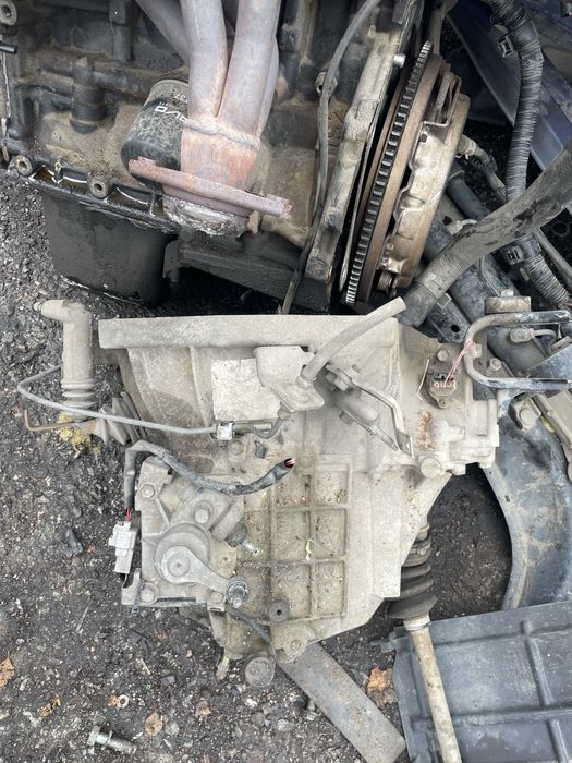 Скоростна кутия toyota yaris 1.0 i 99 - 05 г