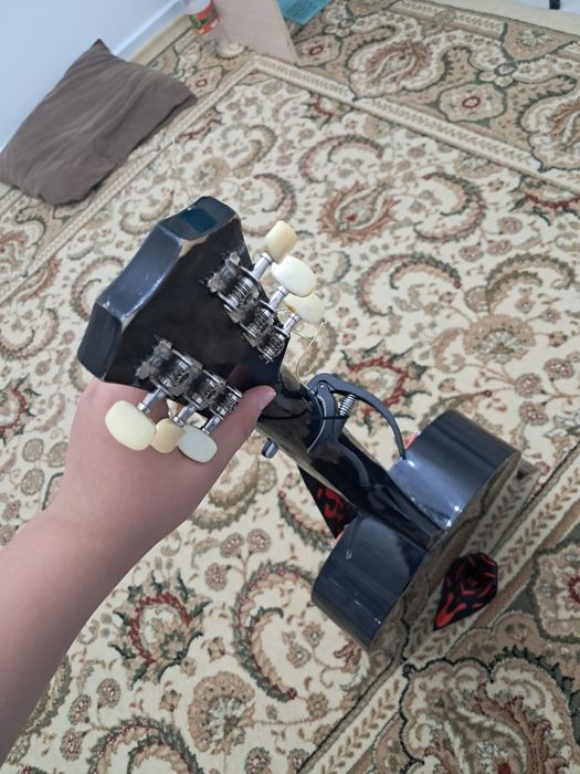 Гитара сатылады акустика 38р