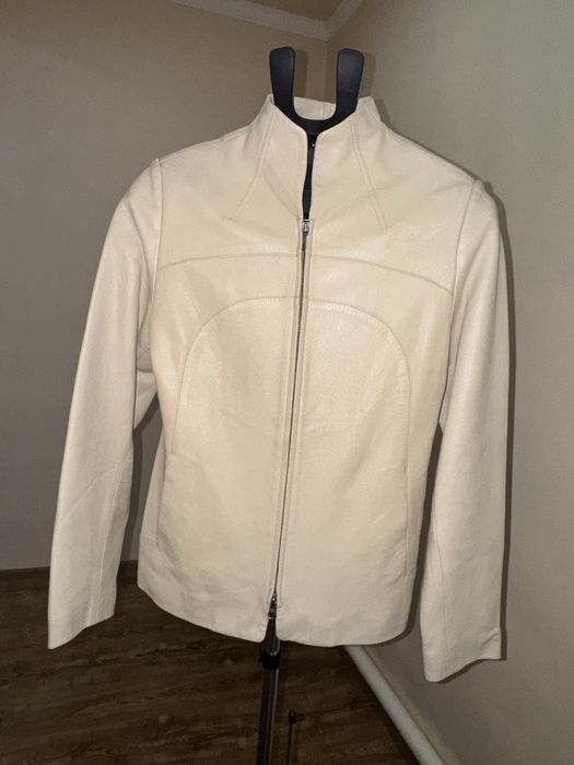 Продам женскую куртку. Натуральная кожа